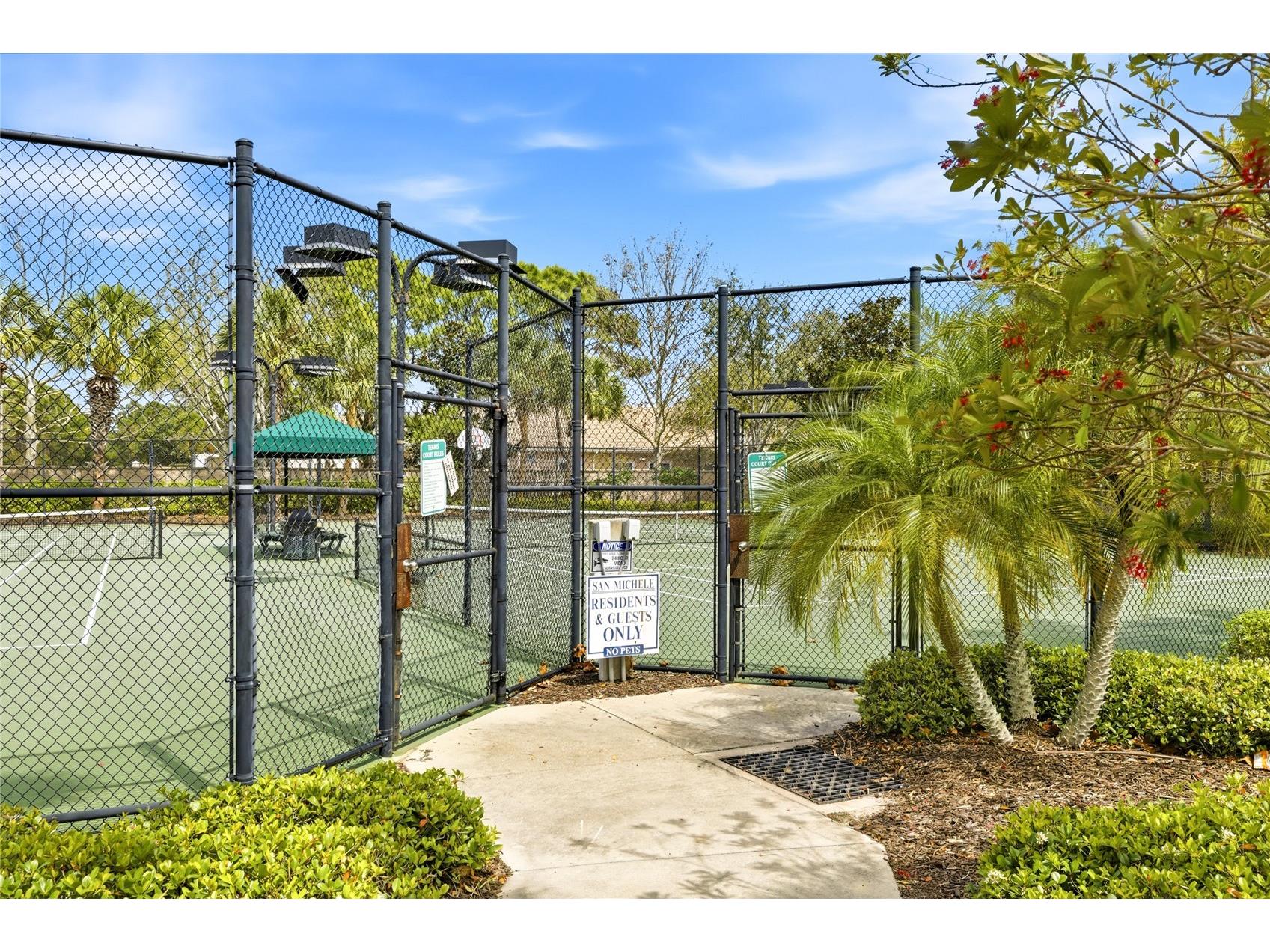 3730 82nd Avenue Circle E #104 Sarasota FL 34243 A4686045 image30