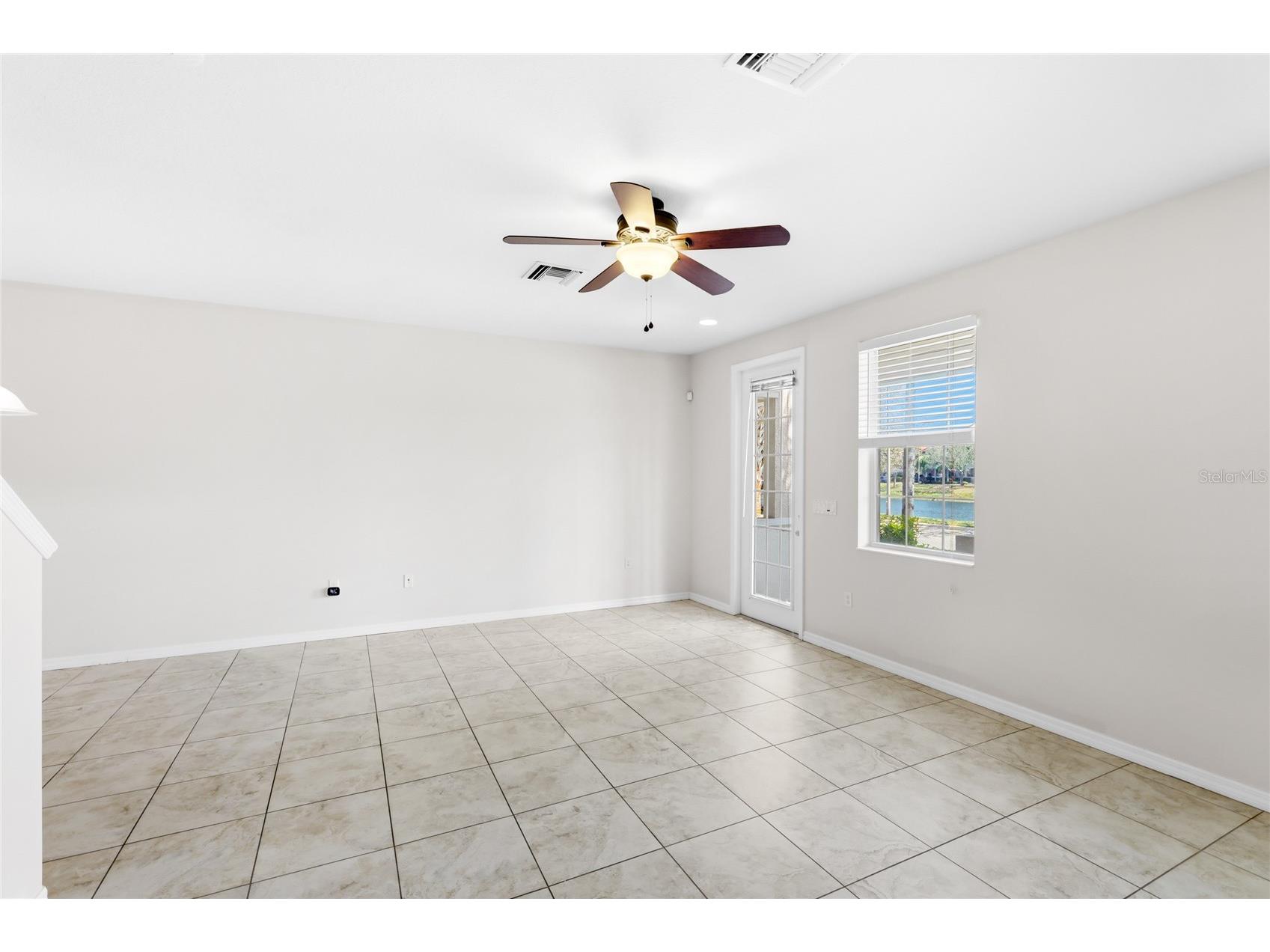 3730 82nd Avenue Circle E #104 Sarasota FL 34243 A4686045 image7