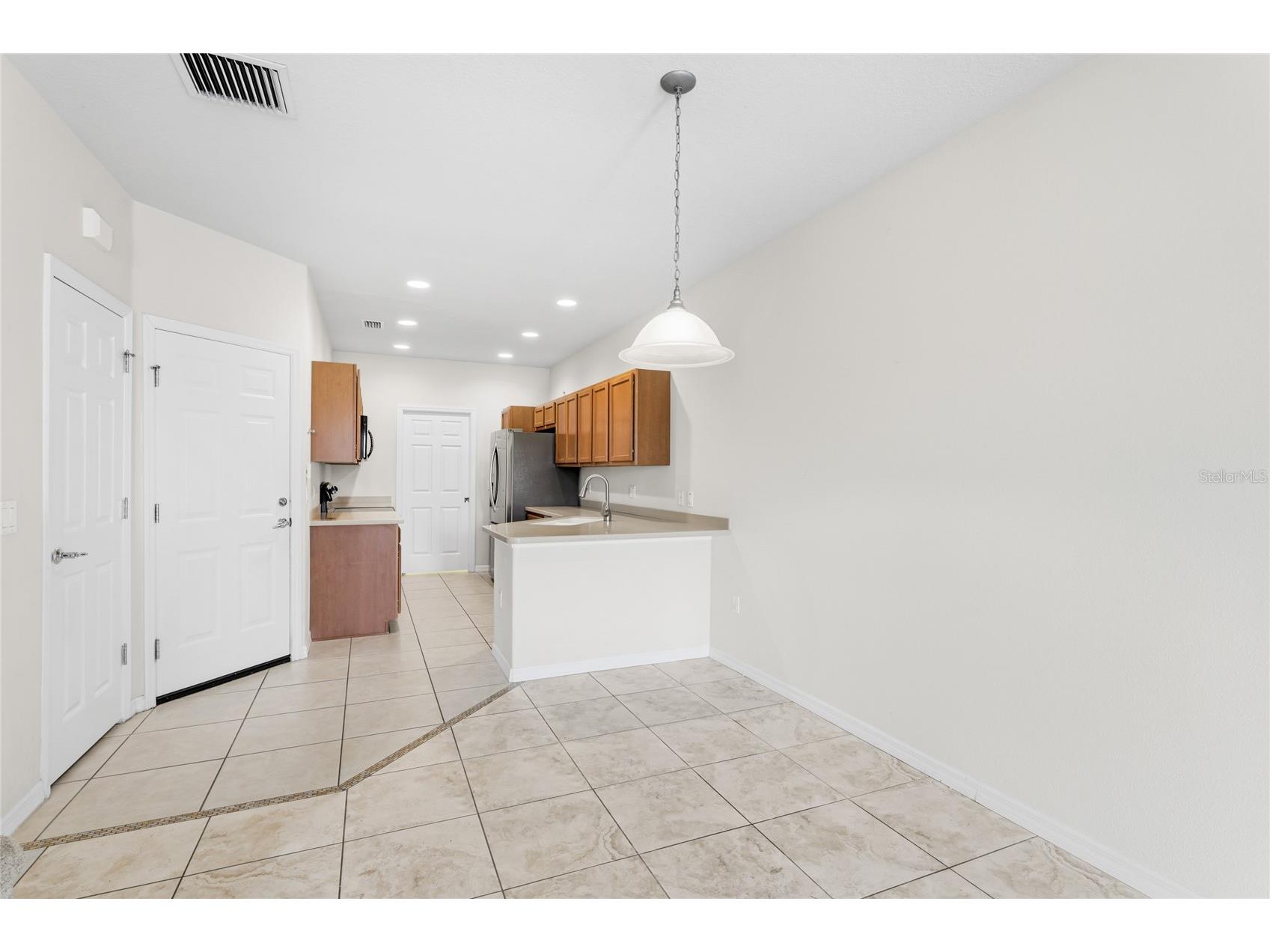 3730 82nd Avenue Circle E #104 Sarasota FL 34243 A4686045 image9