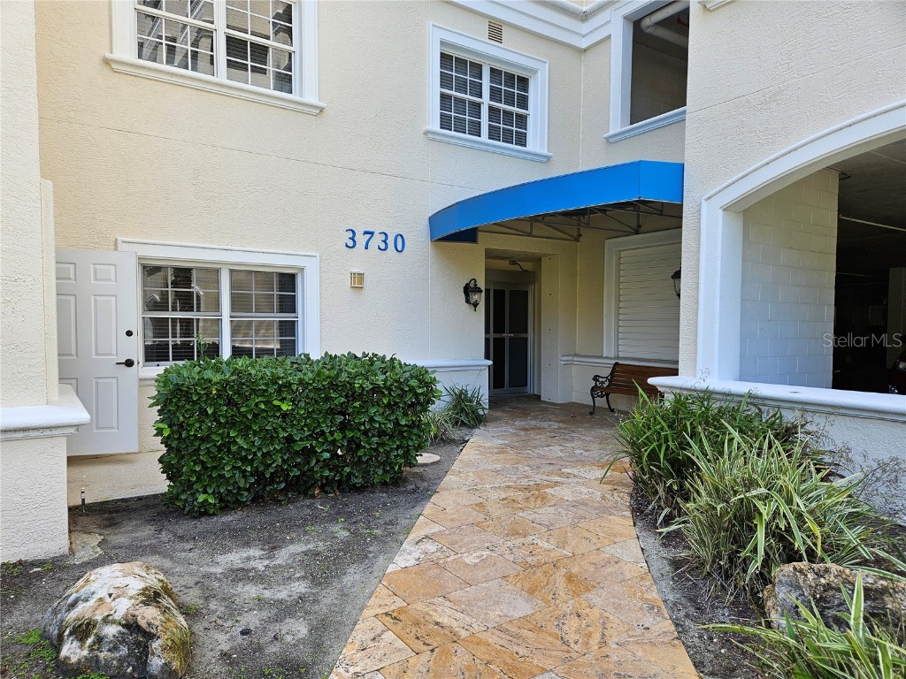 3730 Cadbury Circle #106 Venice FL 34293 - HOOVER LAKE A4603279 image1