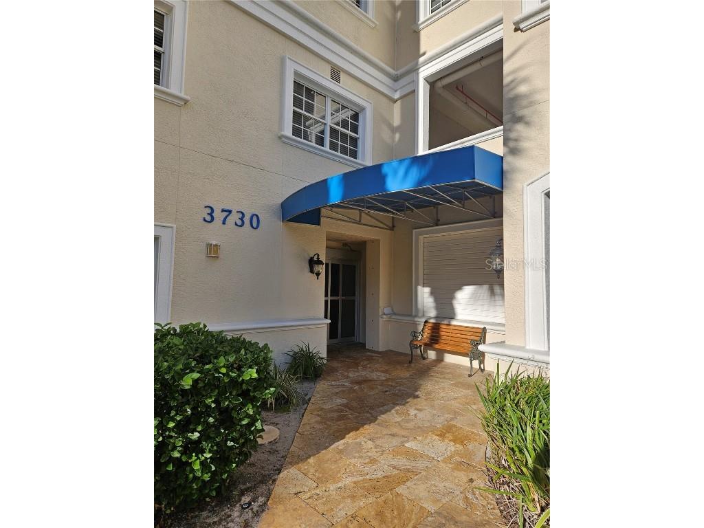 3730 Cadbury Circle #312 Venice FL 34293 - HOOVER A4595163 image1