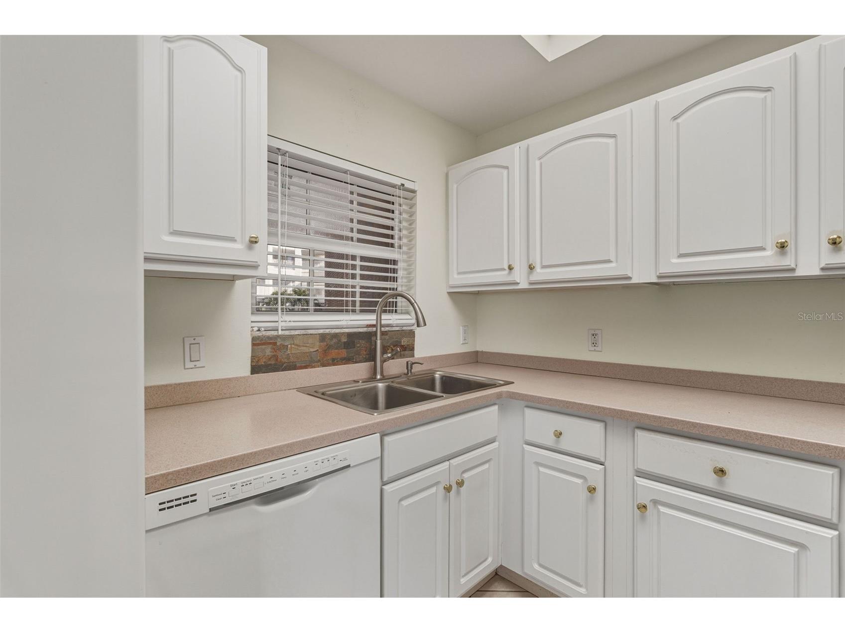 3730 Cadbury Circle #528 Venice FL 34293 N6142795 image10