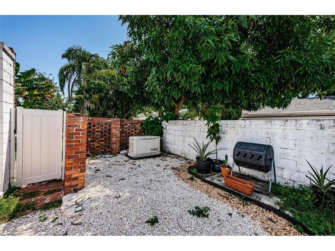 3730 Foster Hill Drive N Saint Petersburg FL 33704 TB8414685 image59