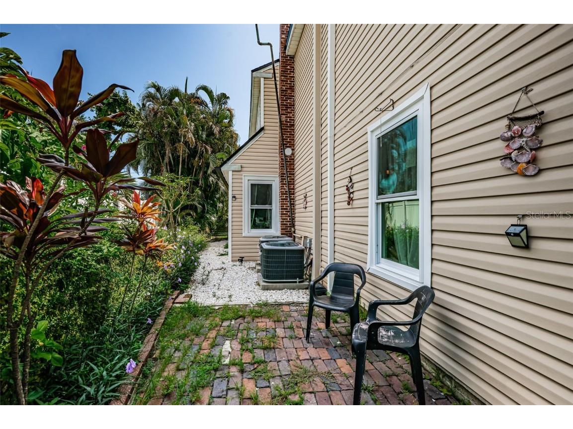 3730 Foster Hill Drive N Saint Petersburg FL 33704 TB8414685 image60