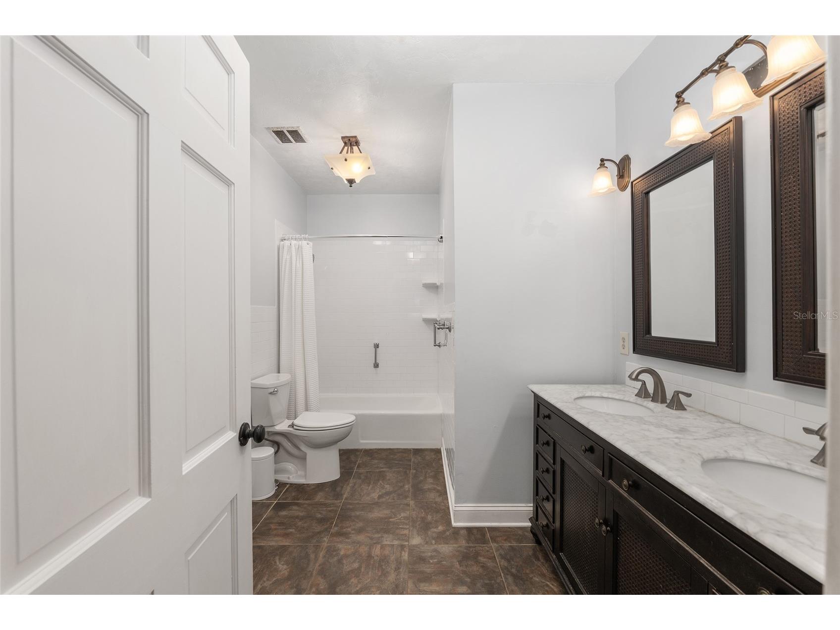 3730 NW 37th Terrace Gainesville FL 32606 GC535682 image15