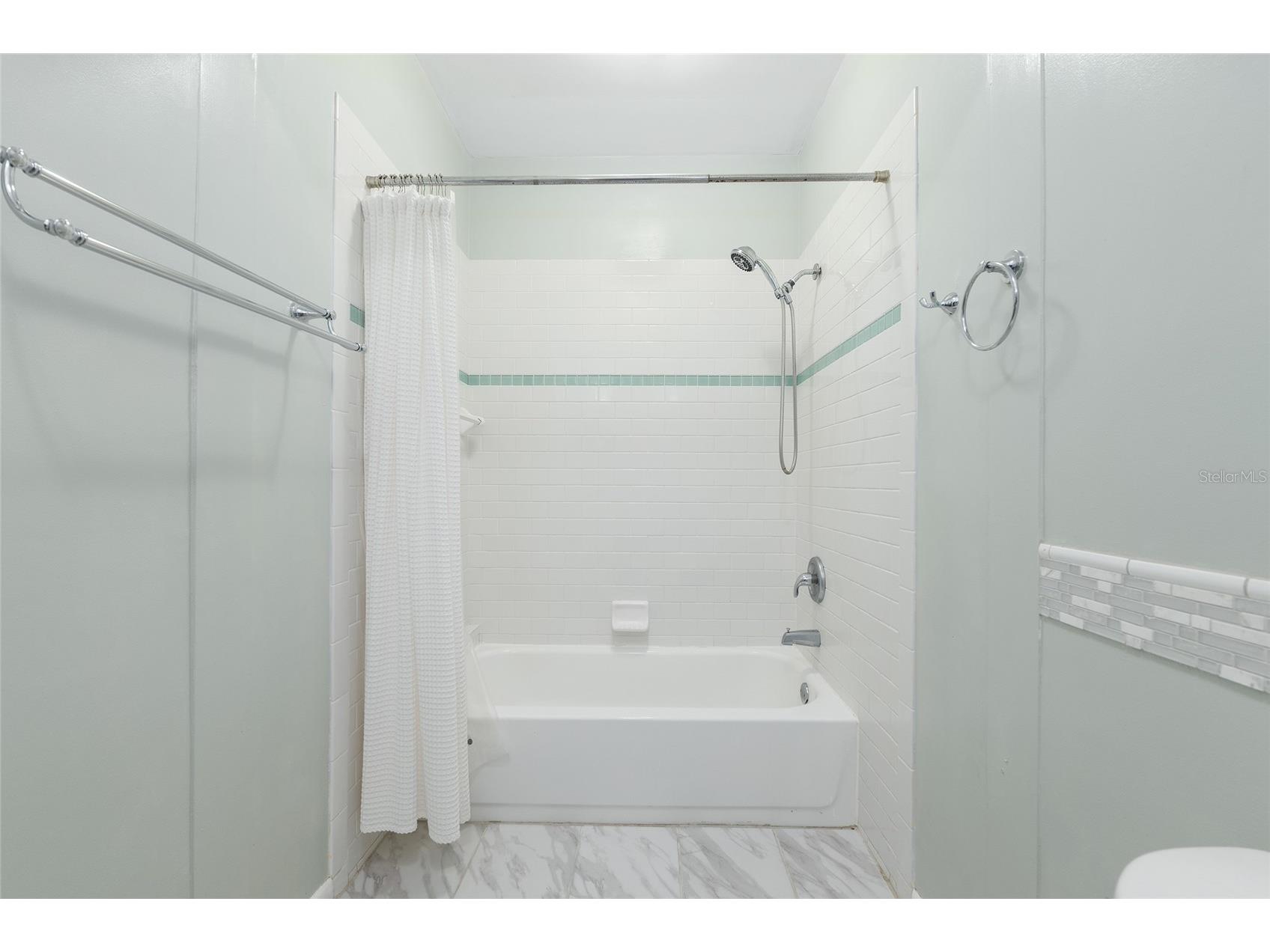 3730 NW 37th Terrace Gainesville FL 32606 GC535682 image21