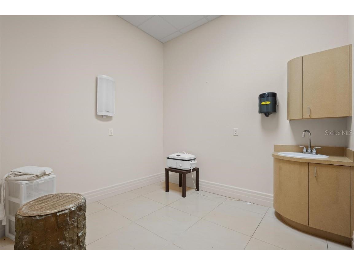 3730 Tampa Road #3730-B Palm Harbor FL 34684 TB8322113 image19
