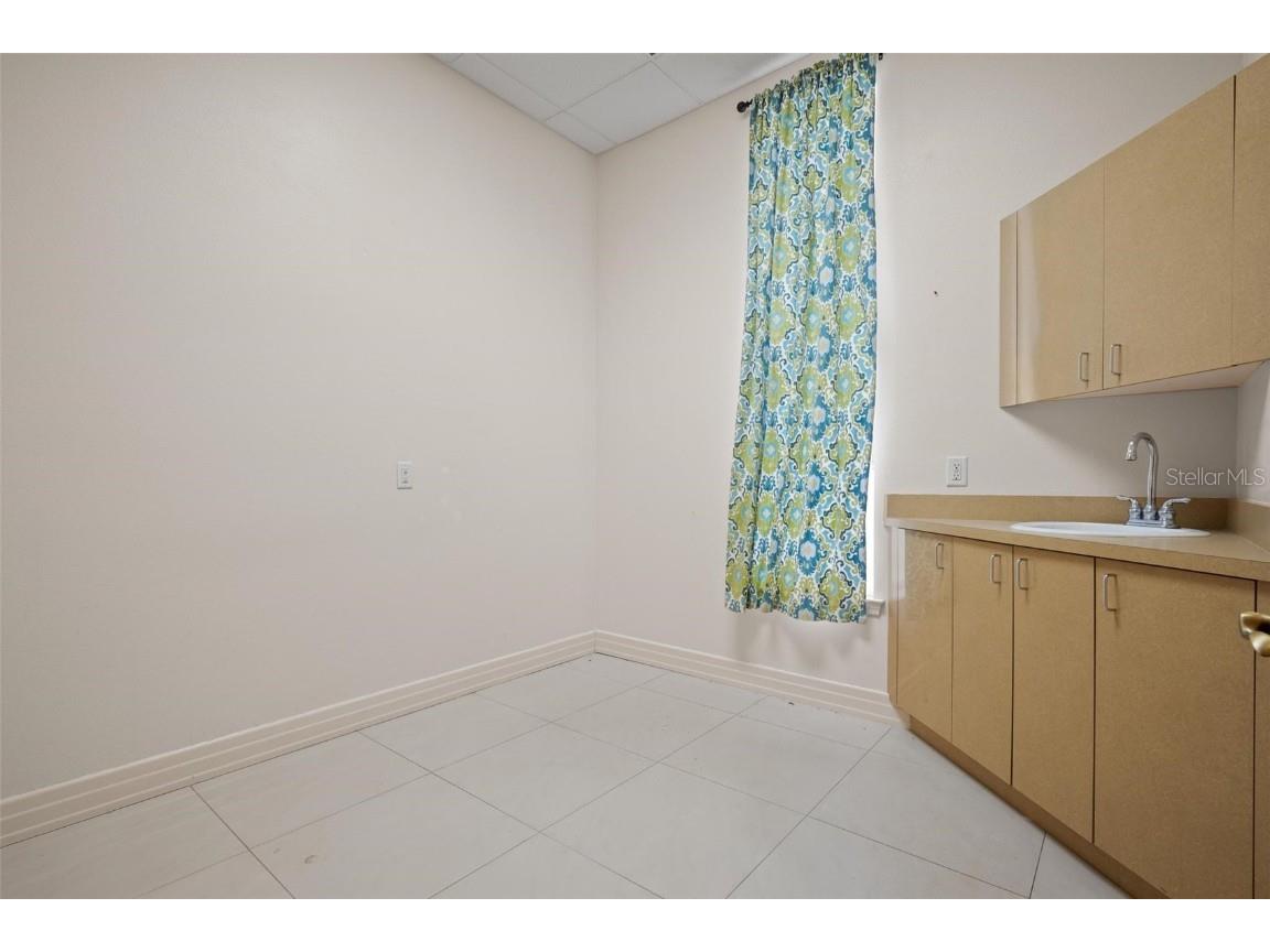 3730 Tampa Road #3730-B Palm Harbor FL 34684 TB8322113 image21