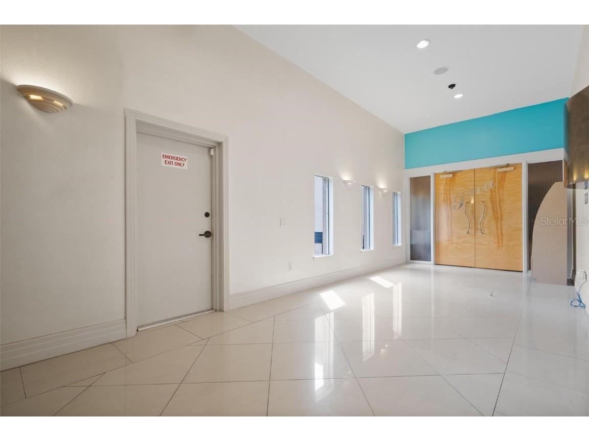 3730 Tampa Road #3730-B Palm Harbor FL 34684 TB8322113 image4