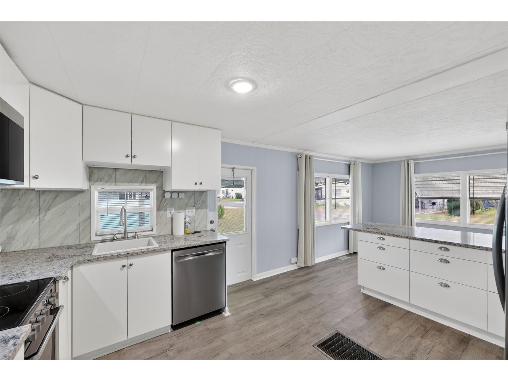 37303 Kinkaid Drive Zephyrhills FL 33541 TB8463568 image7