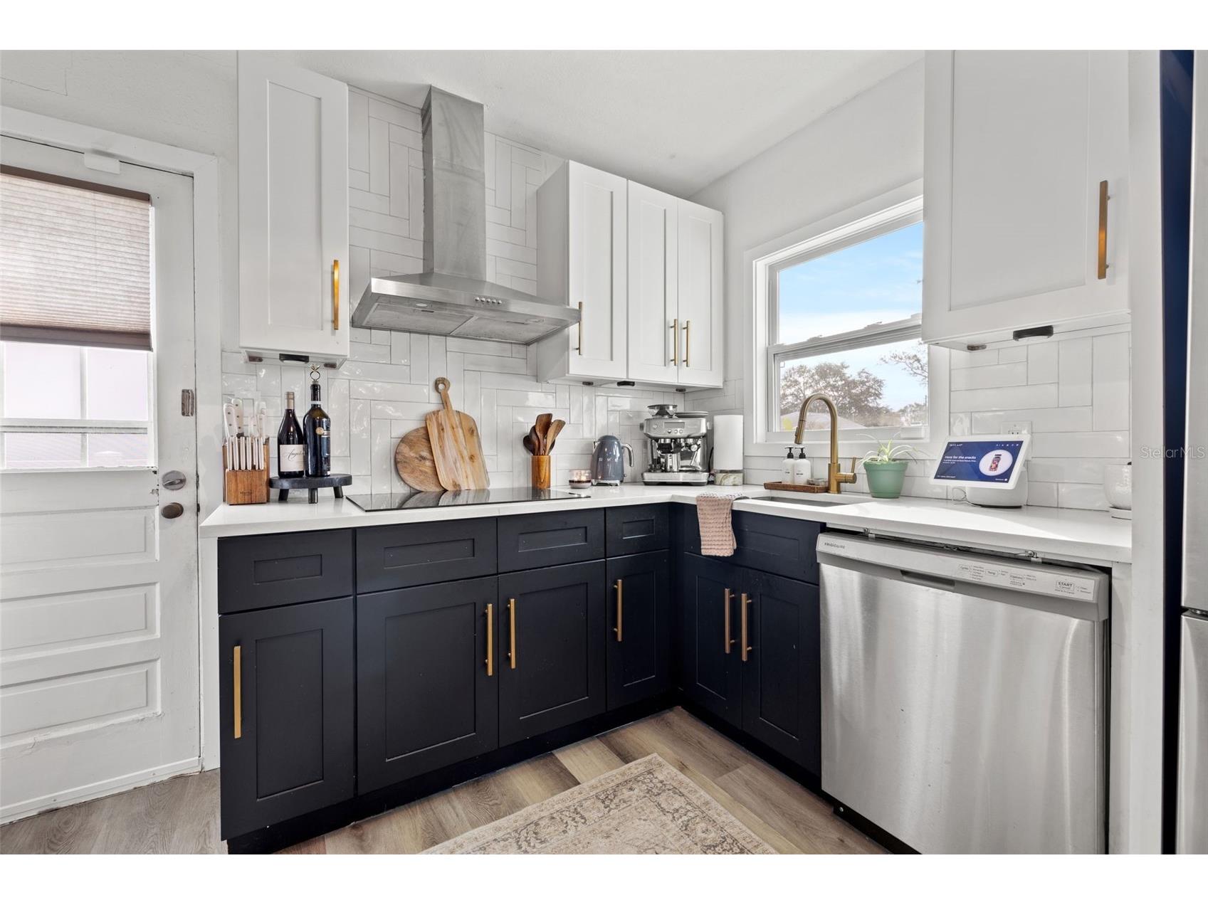 3731 6th Avenue N Saint Petersburg FL 33713 TB8476330 image10