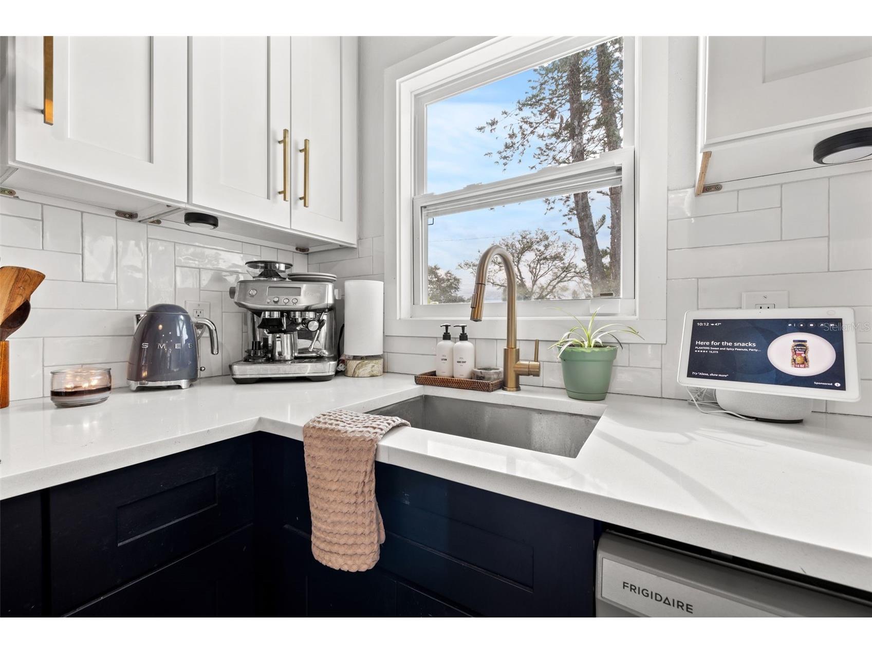 3731 6th Avenue N Saint Petersburg FL 33713 TB8476330 image11
