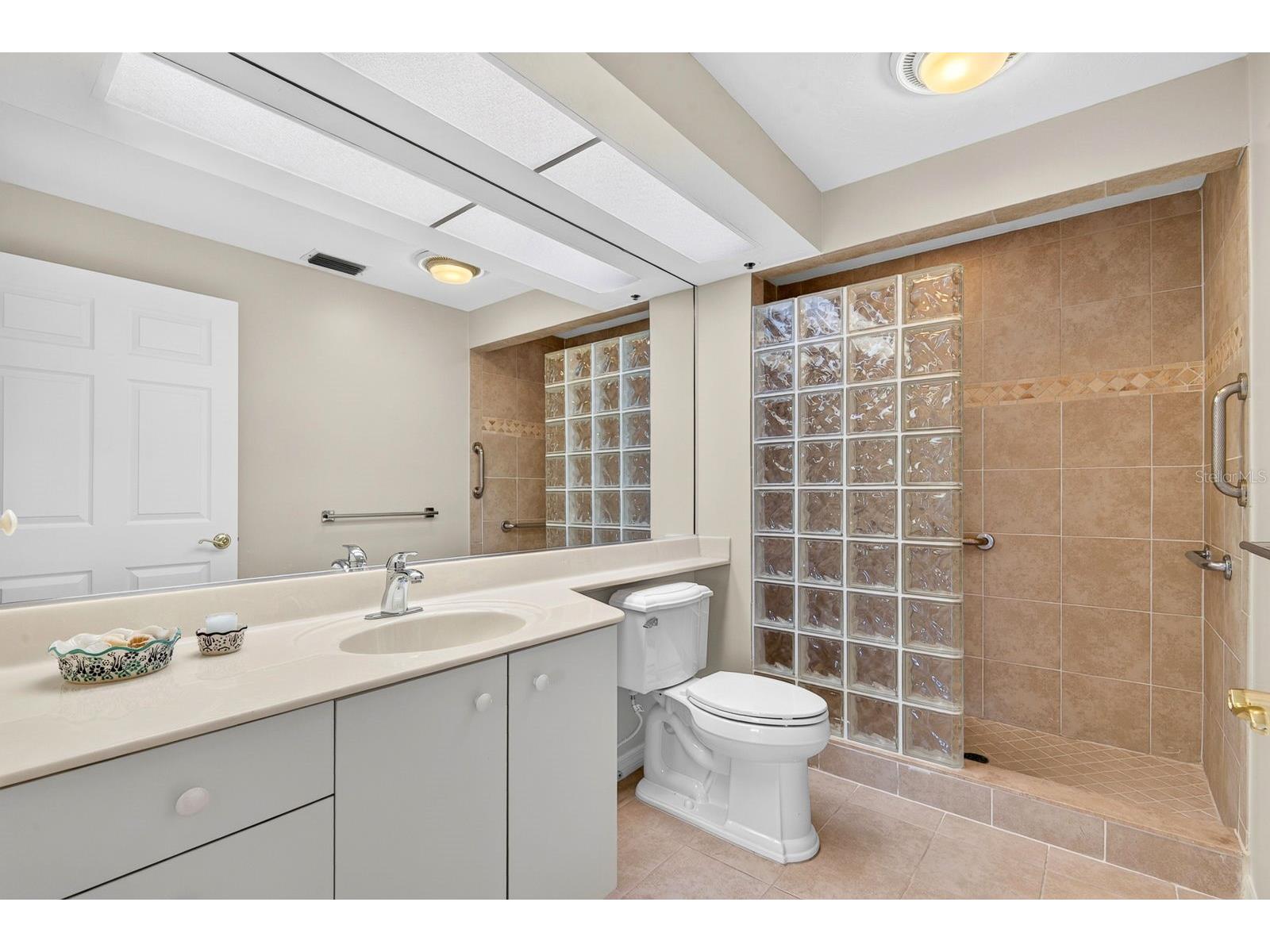 3731 Sarasota Square Boulevard #205D Sarasota FL 34238 A4698263 image14