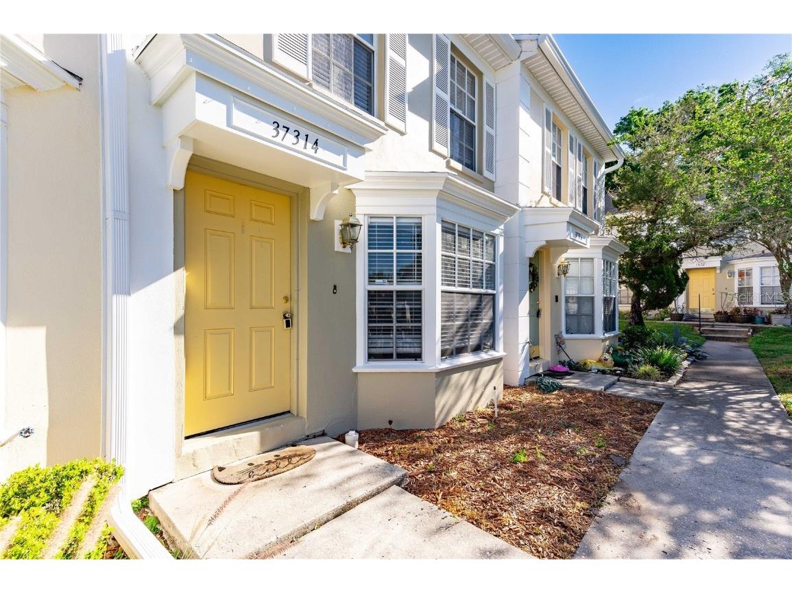37314 Embassy Park Ln Dade City FL 33525 T3514641 image1