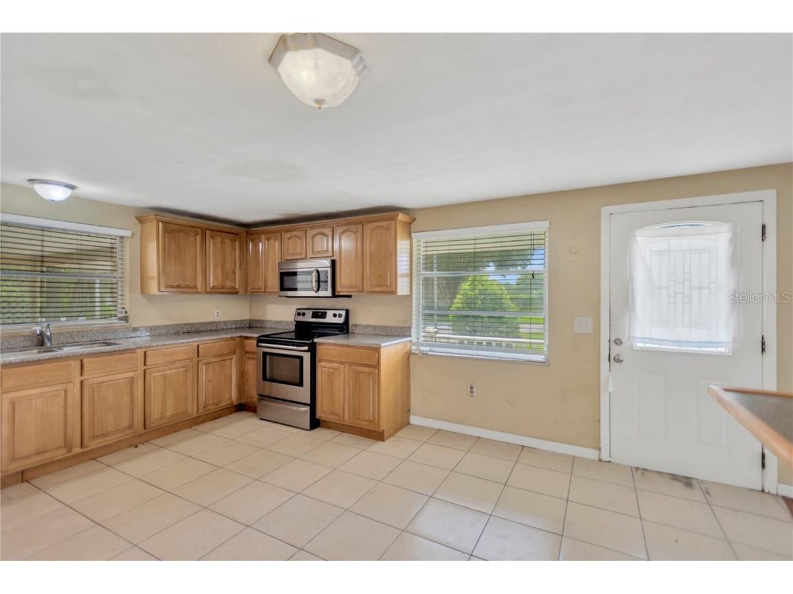 37317 Lemon Avenue Zephyrhills FL 33541 TB8431399 image6