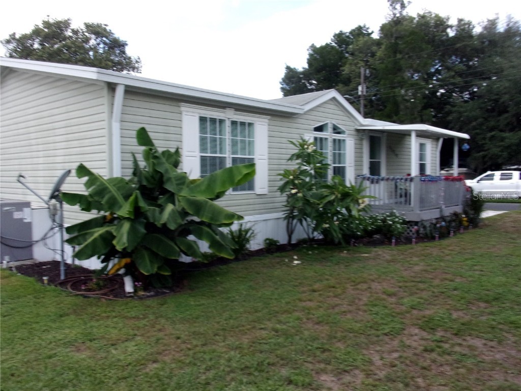 37318 Tropical Drive Zephyrhills FL 33541 T3450243 image1