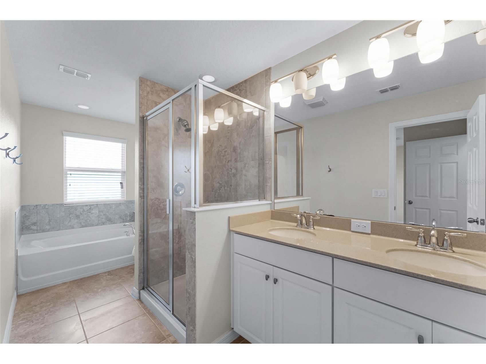 3733 Brighton Park Circle Orlando FL 32812 O6402399 image14