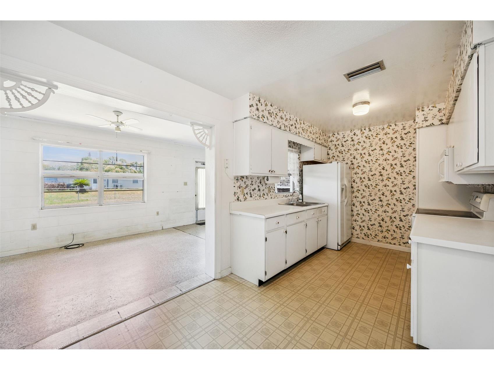 3733 Surrey Drive Orlando FL 32812 O6405806 image6