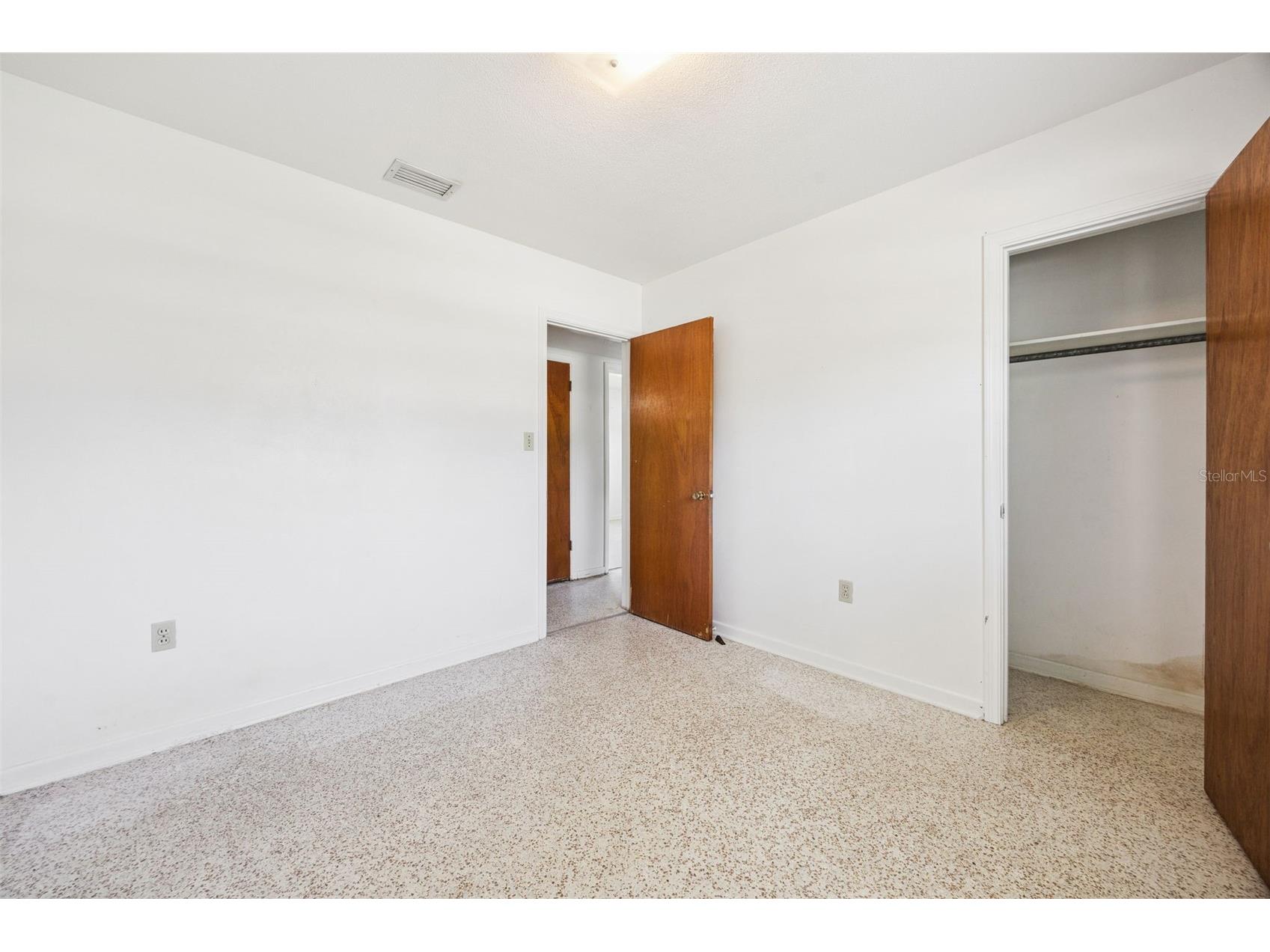 3733 Surrey Drive Orlando FL 32812 O6405806 image9