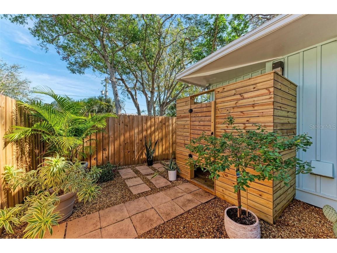 3734 Iroquois Avenue Sarasota FL 34234 A4659617 image17