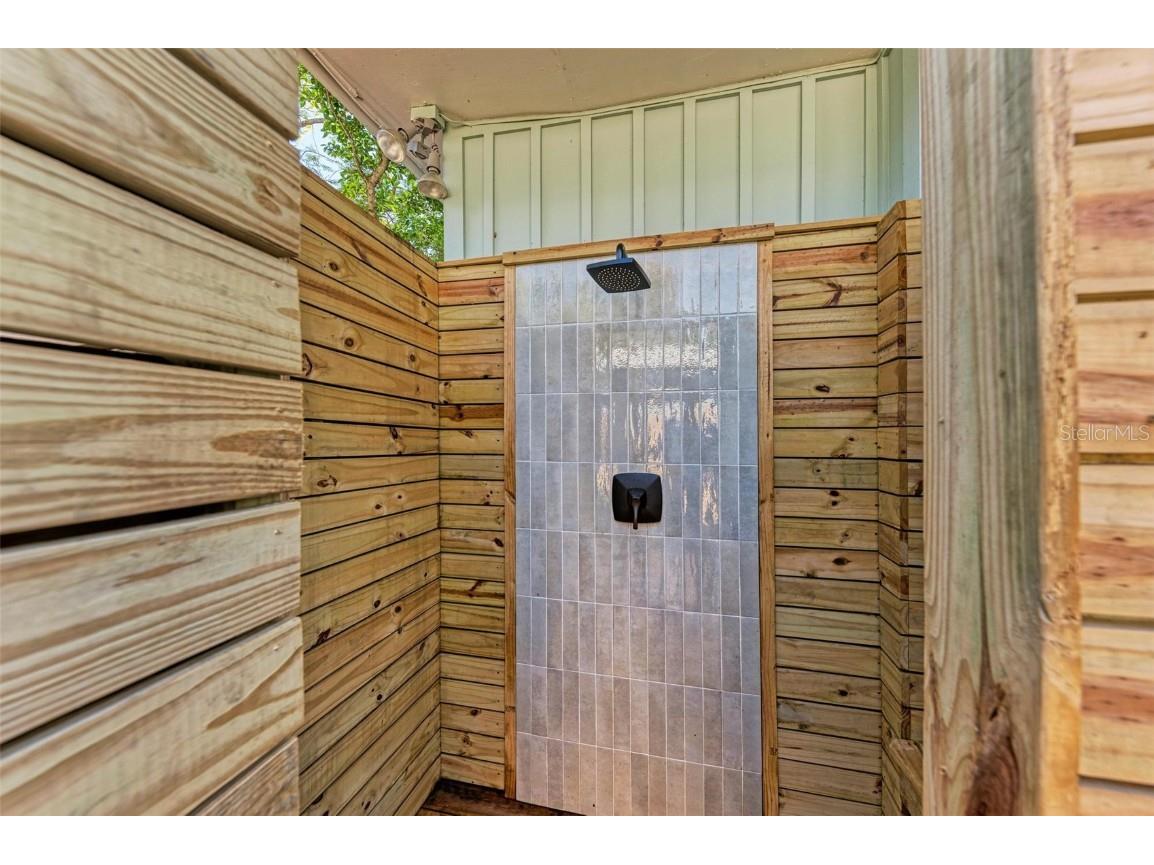 3734 Iroquois Avenue Sarasota FL 34234 A4659617 image18