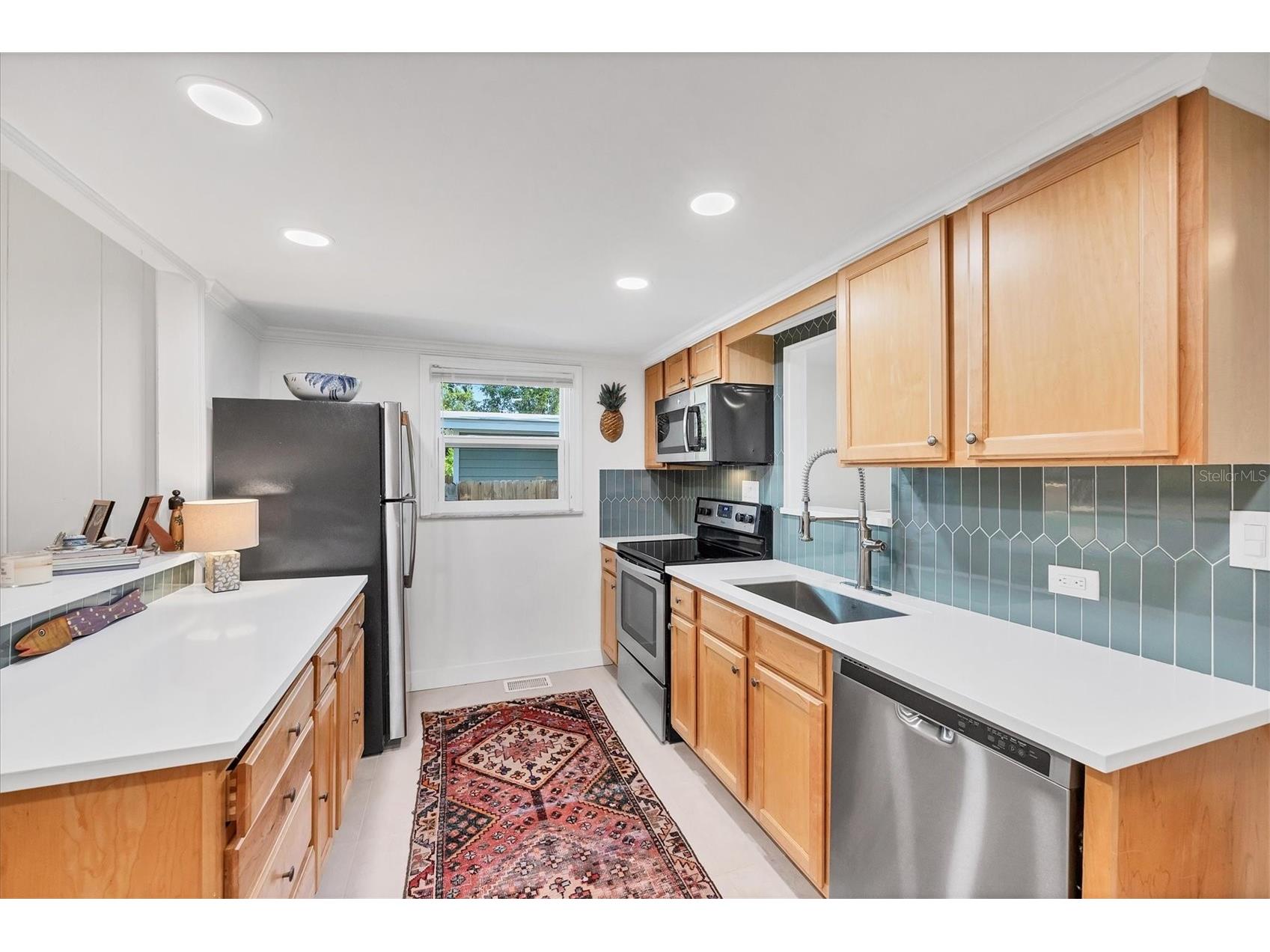 3734 Iroquois Avenue Sarasota FL 34234 A4679833 image10