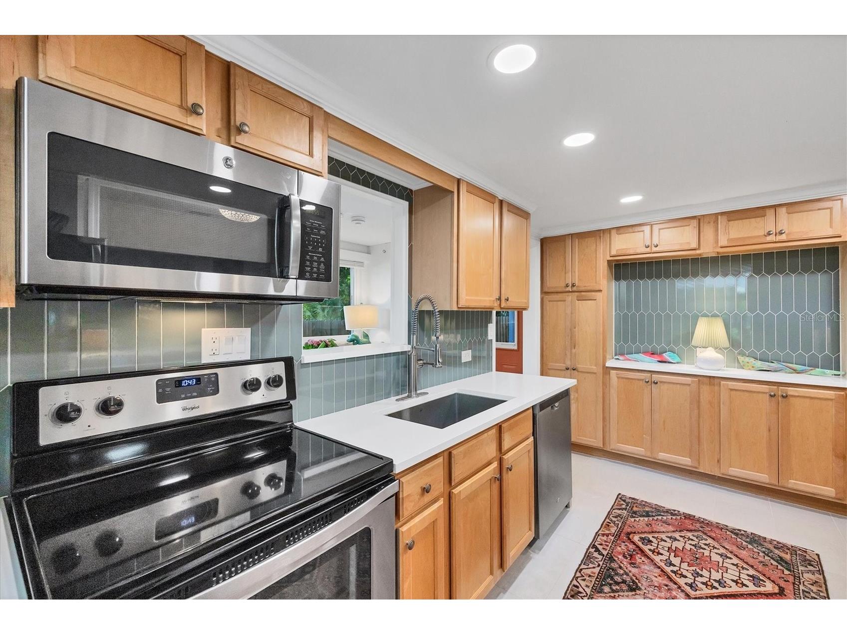 3734 Iroquois Avenue Sarasota FL 34234 A4679833 image11