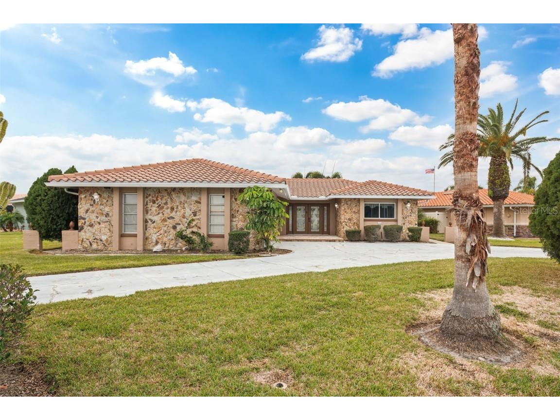 3734 Topsail Trail New Port Richey FL 34652 TB8340477 image1