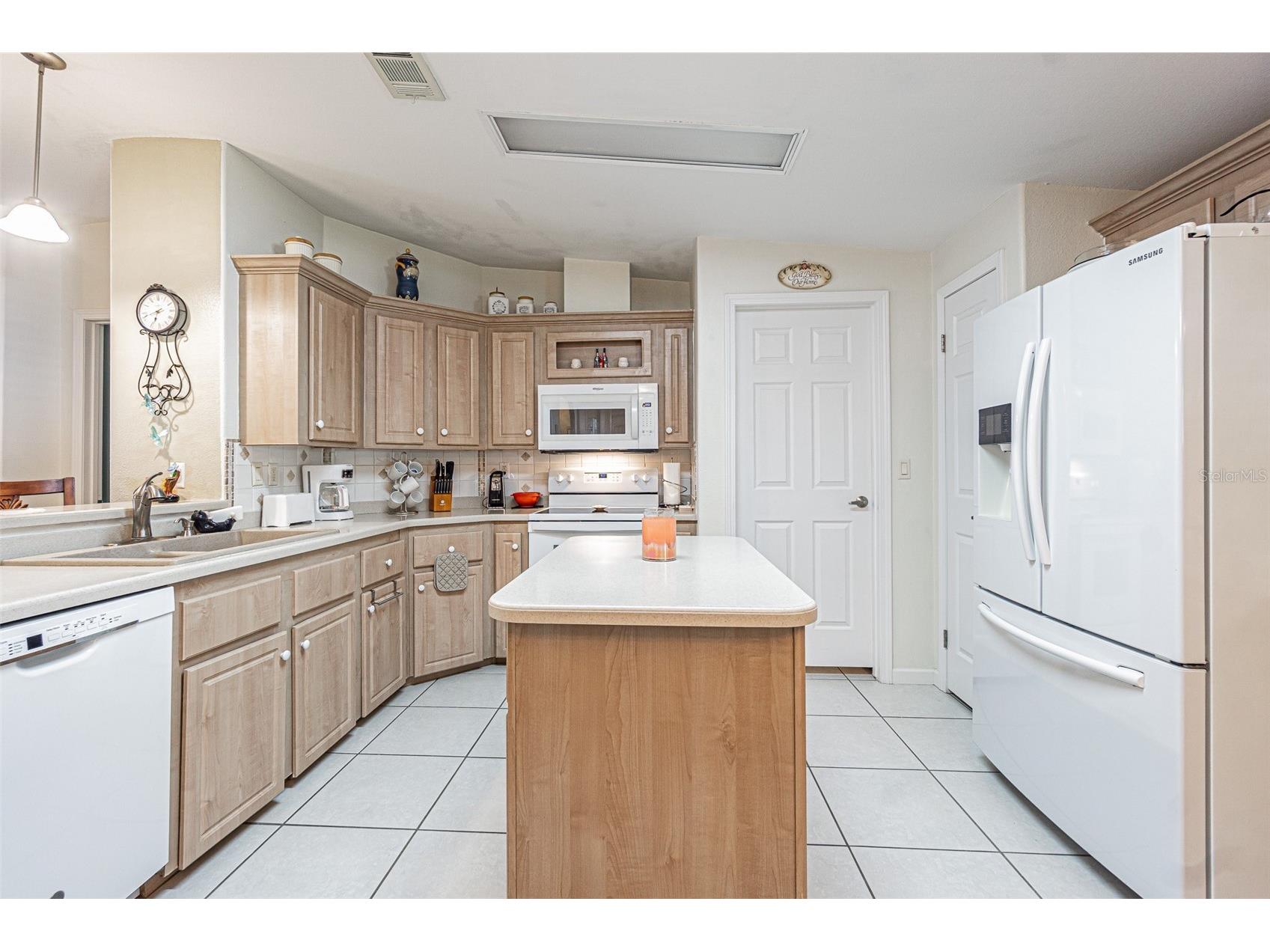 37349 Gill Avenue Zephyrhills FL 33541 TB8497010 image27