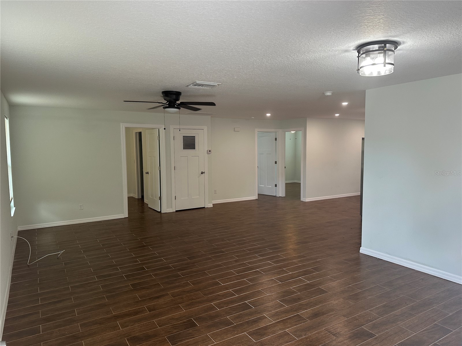 3735 39th Avenue N Saint Petersburg FL 33714 TB8503604 image3