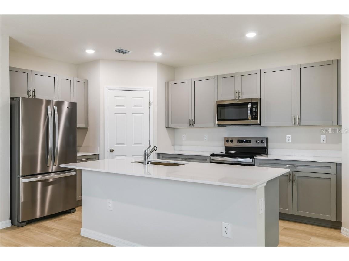 3735 King Hill Drive Haines City FL 33844 TB8415157 image2