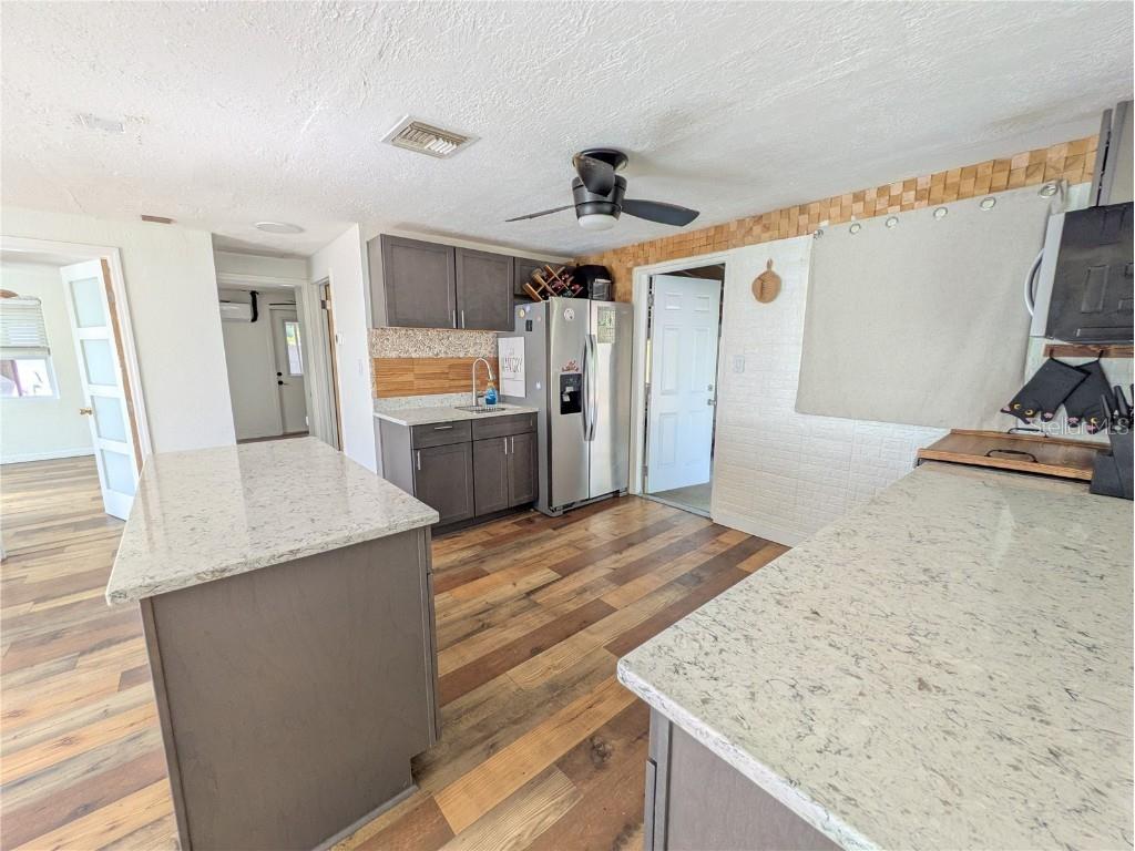 3735 Rilma Avenue Sarasota FL 34234 A4665076 image2