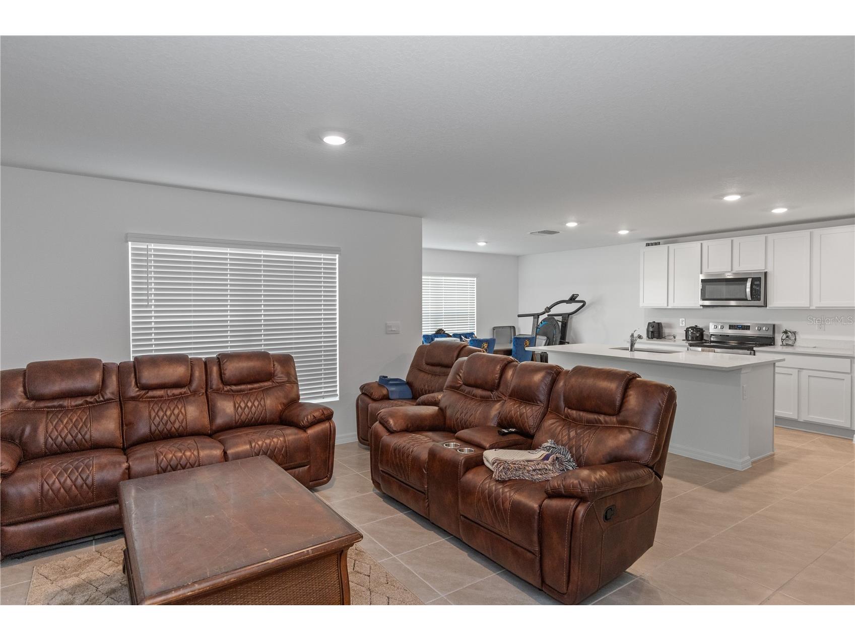 37357 Sharks Eye Lane Zephyrhills FL 33541 TB8468442 image2