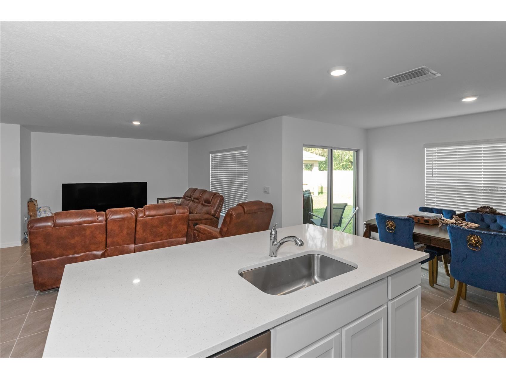 37357 Sharks Eye Lane Zephyrhills FL 33541 TB8468442 image3