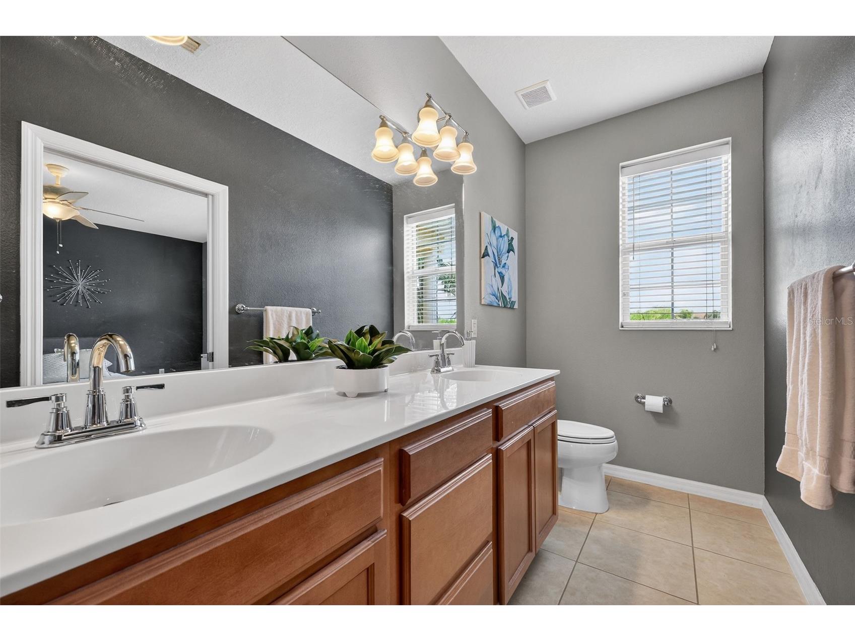 3736 82nd Avenue Circle E #105 Sarasota FL 34243 A4688742 image18