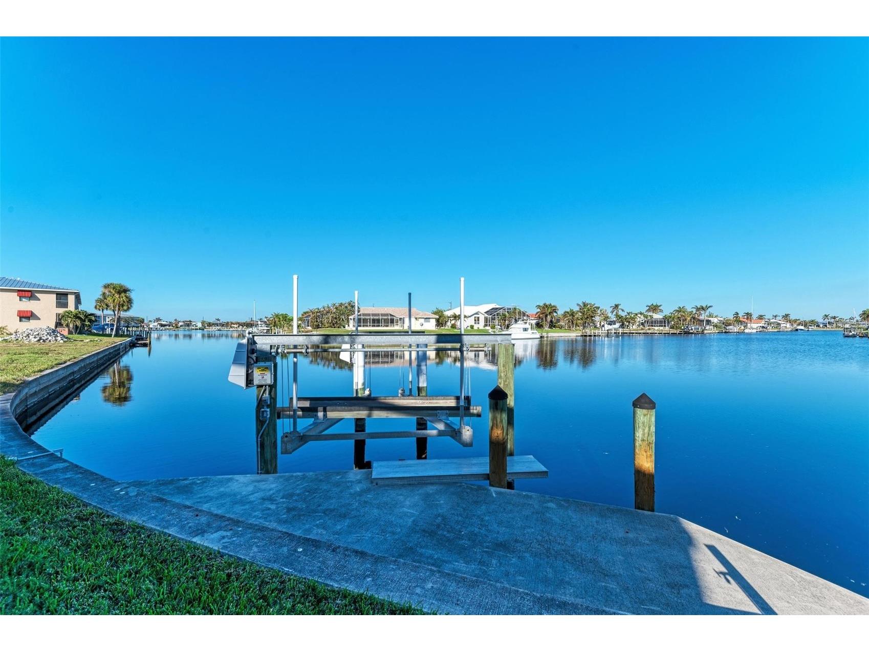 3736 Bal Harbor Boulevard Punta Gorda FL 33950 C7515231 image4