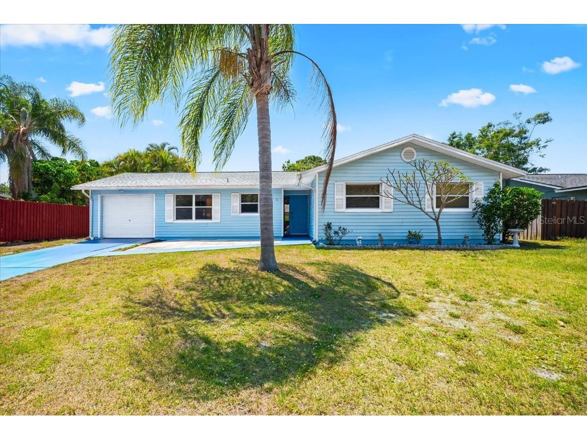 3736 Woodmont Drive Sarasota FL 34232 A4650406 image1