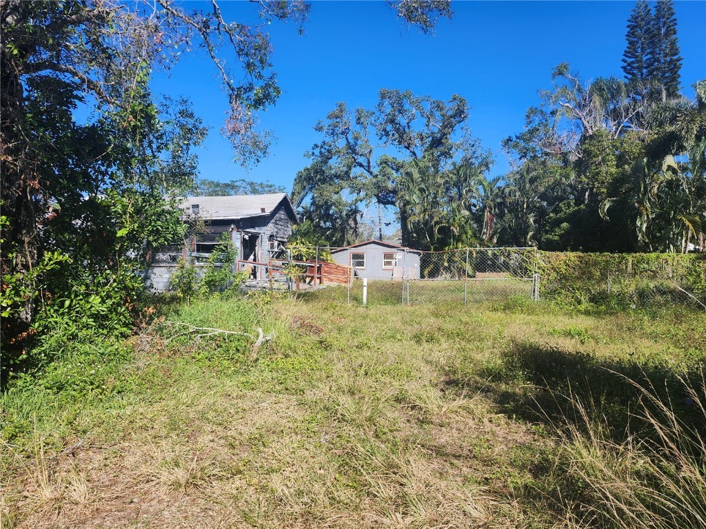 3737 56th Avenue N Saint Petersburg FL 33714 W7870434 image1