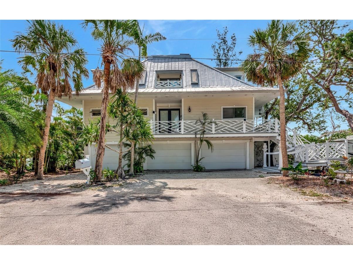 3737 Bayou Louise Lane Sarasota FL 34242 A4655333 image1