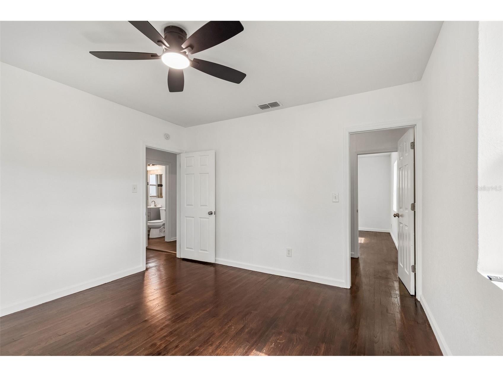 3737 Burlington Avenue N Saint Petersburg FL 33713 TB8510716 image17