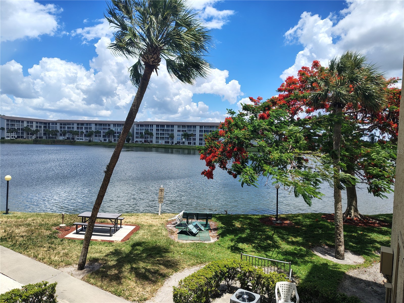 3737 Lake Bayshore Drive #213 Bradenton FL 34205 A4694921 image2