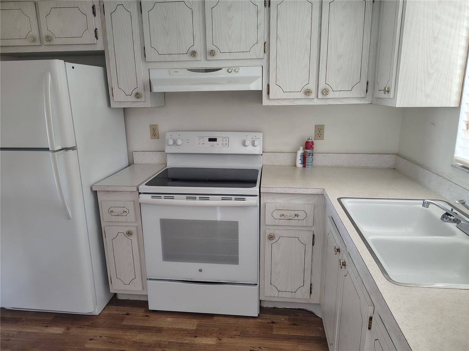 3737 Lake Bayshore Drive #213 Bradenton FL 34205 A4694921 image3