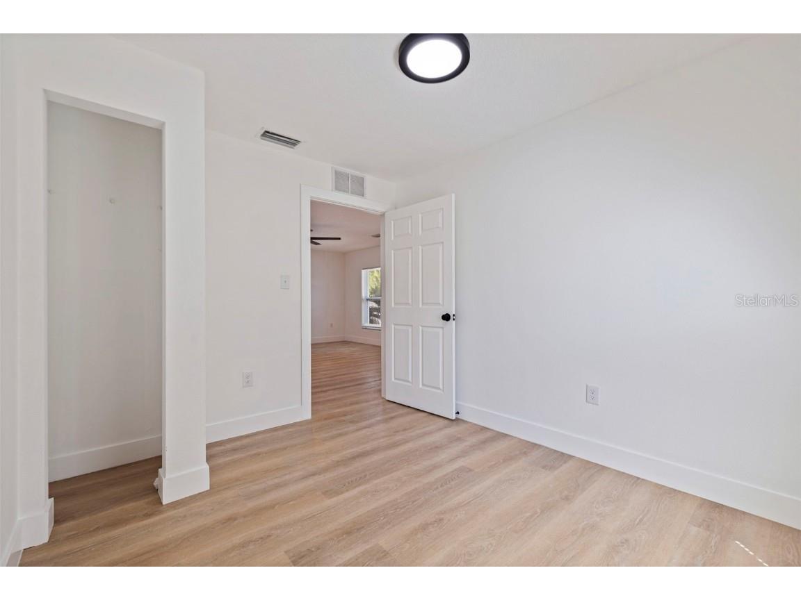 3738 18th Terrace S Saint Petersburg FL 33711 TB8452511 image17