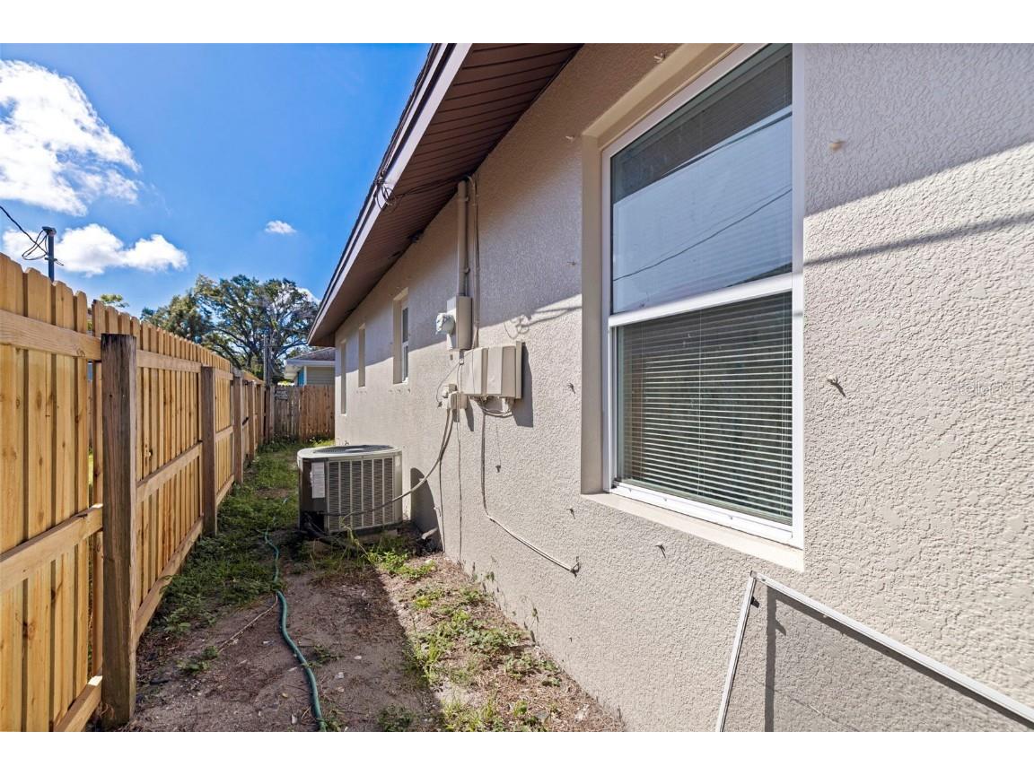 3738 18th Terrace S Saint Petersburg FL 33711 TB8452511 image29