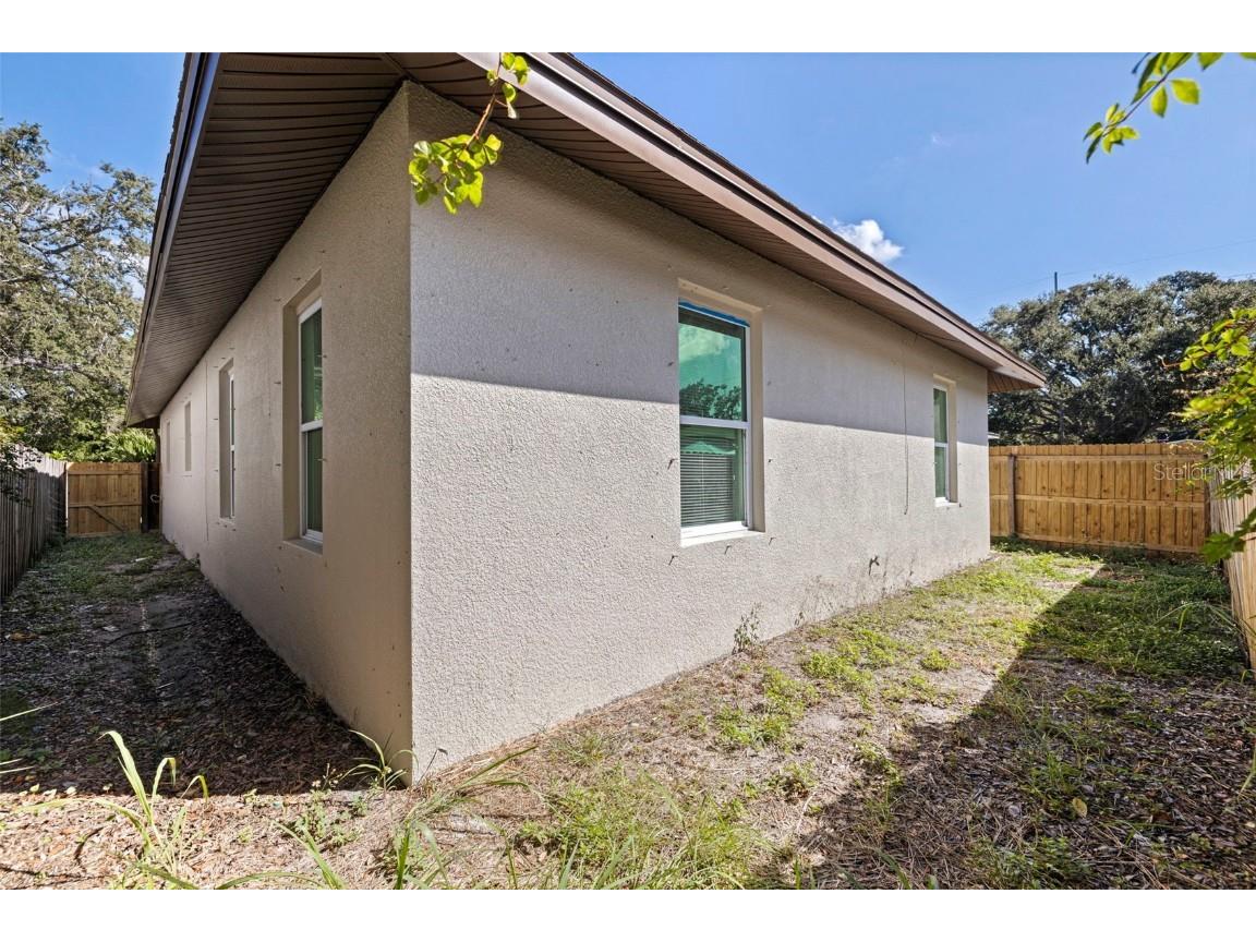 3738 18th Terrace S Saint Petersburg FL 33711 TB8452511 image31