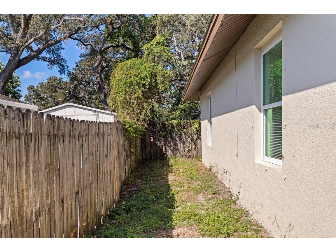3738 18th Terrace S Saint Petersburg FL 33711 TB8452511 image32