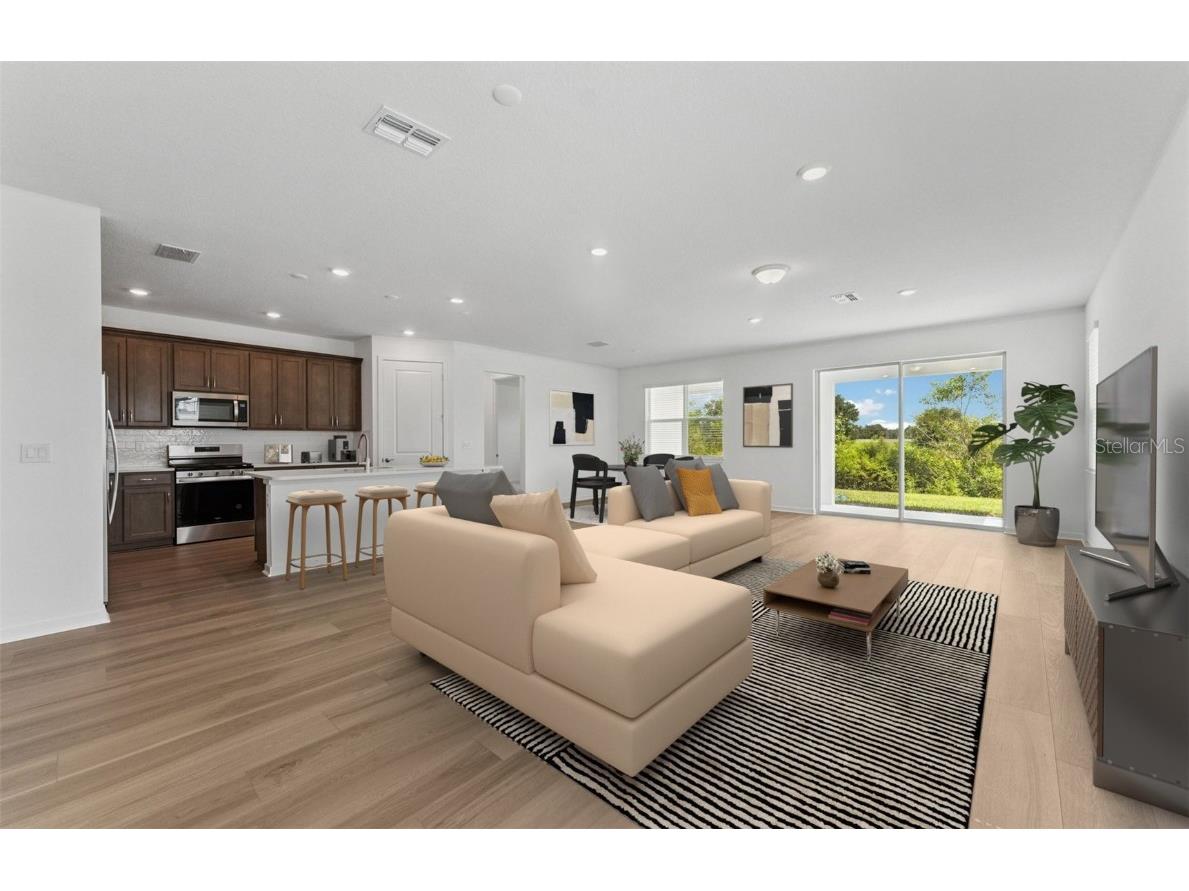 37380 Clinch Circle Zephyrhills FL 33540 TB8453877 image2