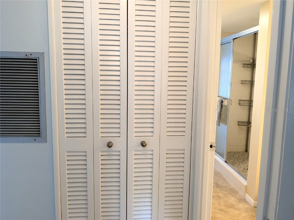 3739 Lake Bayshore Drive #H-214 Bradenton FL 34205 A4677303 image15