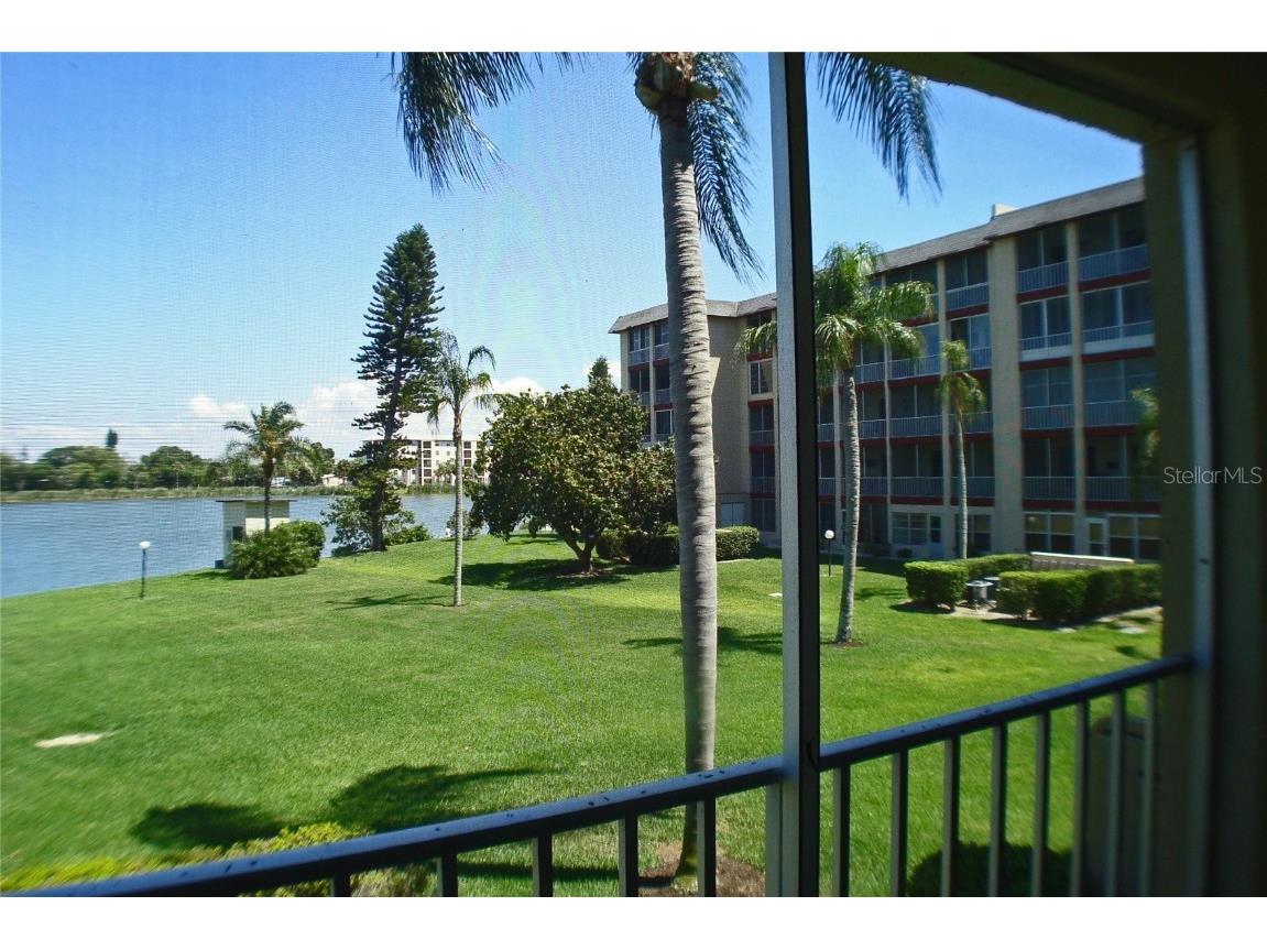 3739 Lake Bayshore Drive #H-214 Bradenton FL 34205 A4677303 image23