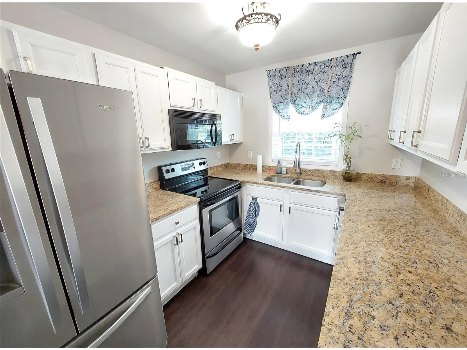 3739 Pompano Drive SE Saint Petersburg FL 33705 - BIG BAYOU TB8473216 image5